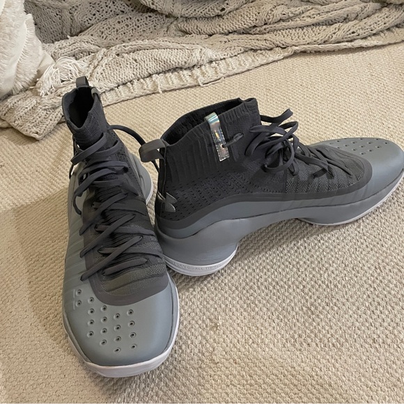 Under Armour Curry 4 Gray High-Top Athletic Shoes - Picture 1 of 9